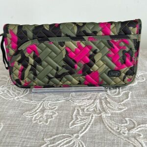 Lug NWOT RFID Tango Travel Passport Holder Wallet